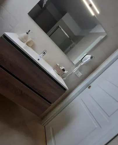 בית הארחה Alimar 4*